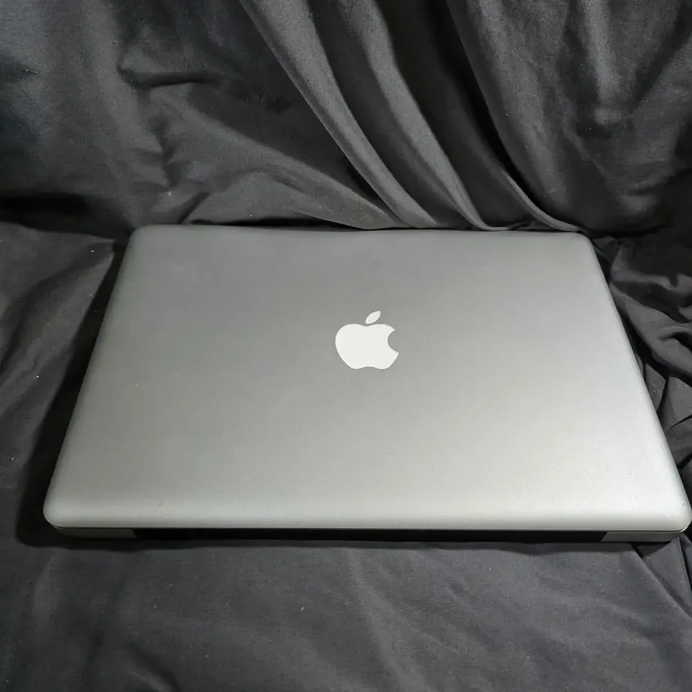 Apple MacBook Pro 13 Inch laptop 4GB Mid 2012 2.5 GHZ Intel Core i5 No Charger